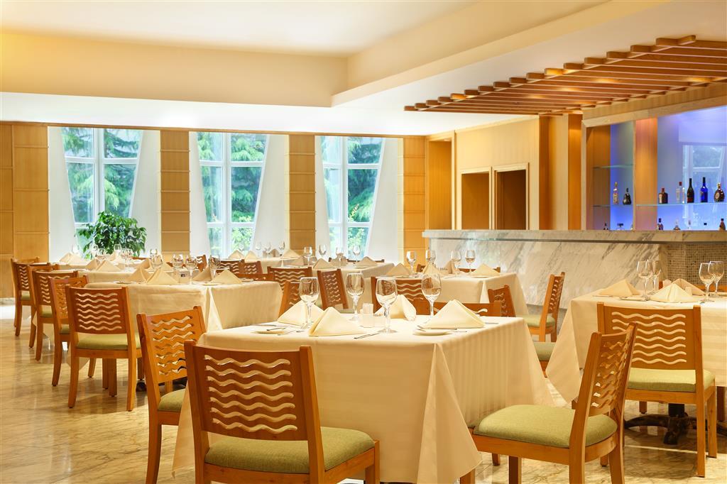 Sheraton Jiuzhaigou Resort Restaurant bilde
